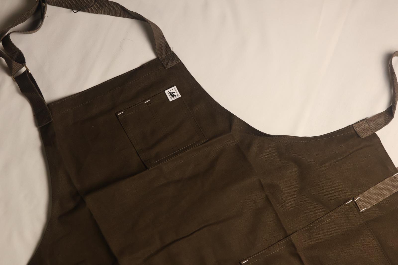 Mocha craft aprons